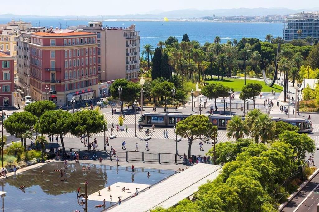 Studio A Louer Au Coeur Du Carre Dor A Nice, Rue Dalpozzo A 150 Metres Des Plages Zewnętrze zdjęcie