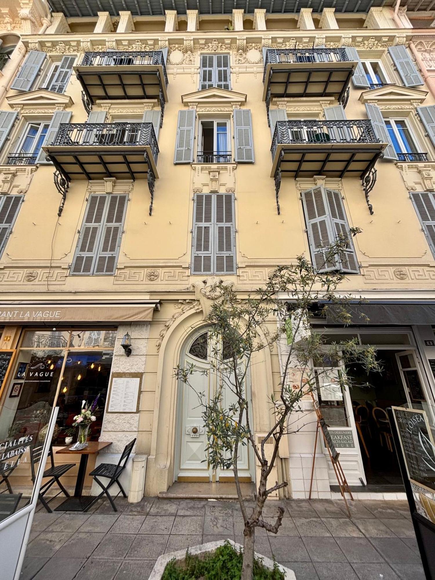 Studio A Louer Au Coeur Du Carre Dor A Nice, Rue Dalpozzo A 150 Metres Des Plages Zewnętrze zdjęcie